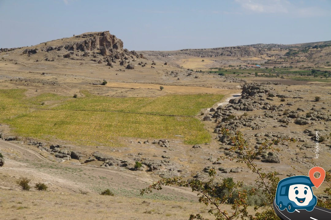 Yüksek Kilise Yanında Araç Konaklama Alanı - Güzelyurt, Aksaray