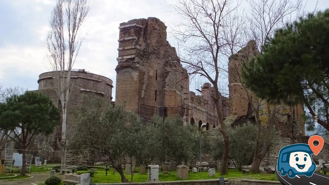 Pergamon Akropolisi Yaban Kamp Alanı - Bergama, İzmir